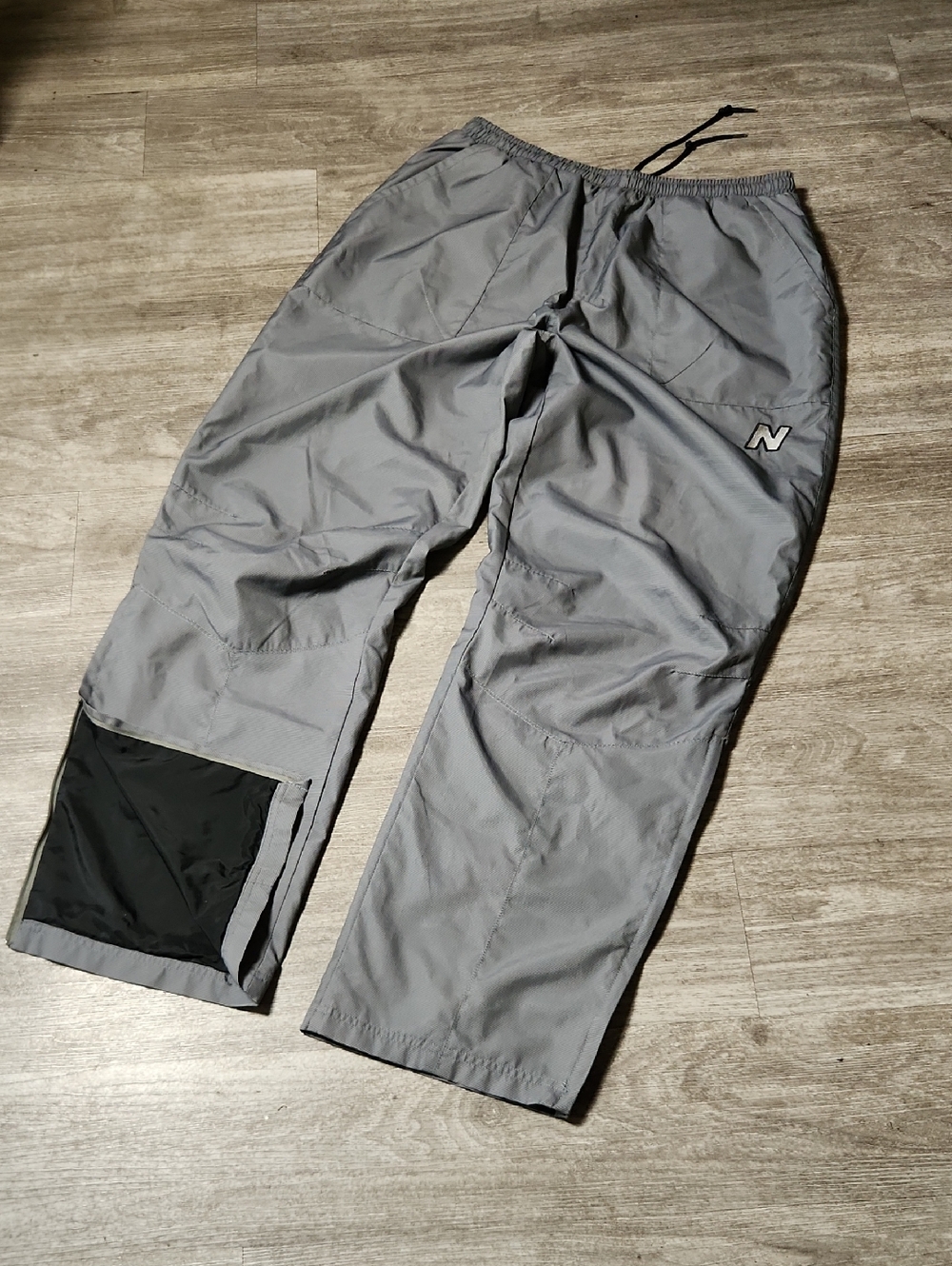 New Balance Men's Light Gray Athletic Joggers